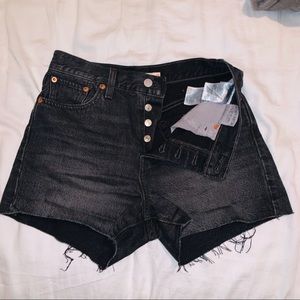 Levis black wedgie shorts